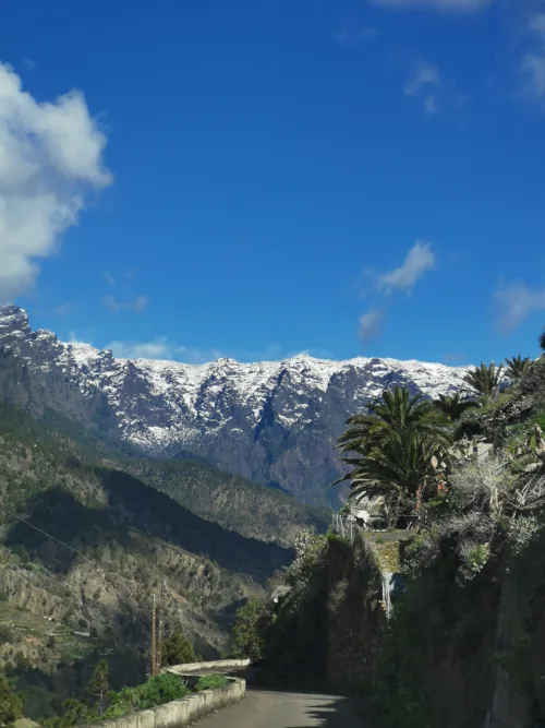 Bajada al parking de la Caldera de Taburiente