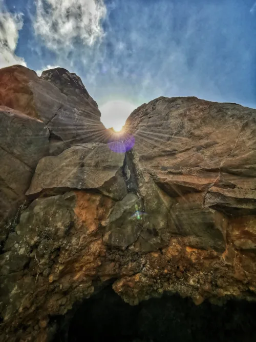 Muestra un petroglifo en uno de los centros arqueológicos de la Palma, en el Paso.