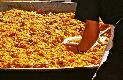 Arroz amarillo como uno de los primeros platos típicos de la Palma.