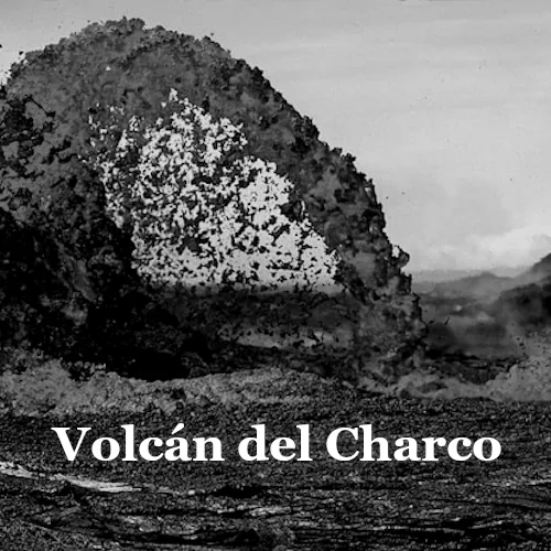 Enlaza con la entrada del volcán del Charco.